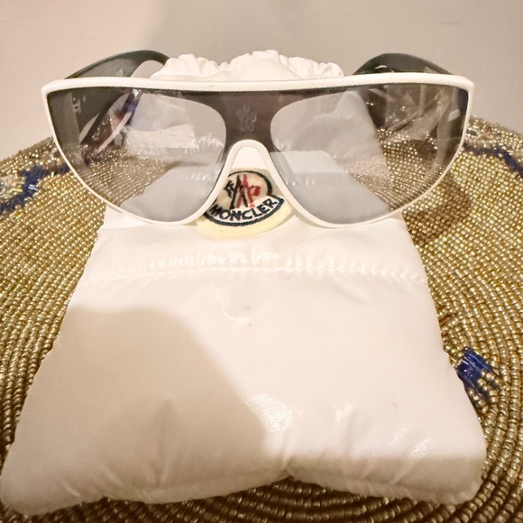 Moncler White Snow Apres Ski Sunglasses New Never Worn or Used w/Original Case - Picture 7 of 13